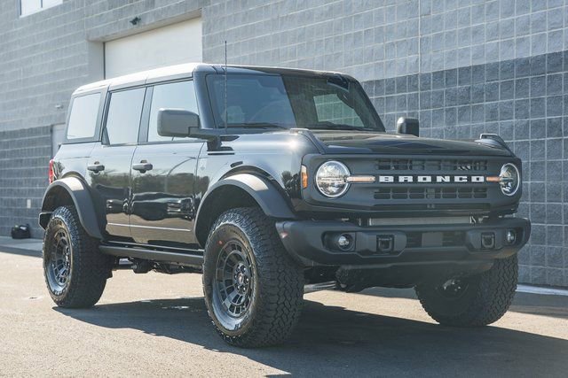 New 2026 Ford Bronco Big Bend w/ Black Diamond Package AWD/4WD image 2