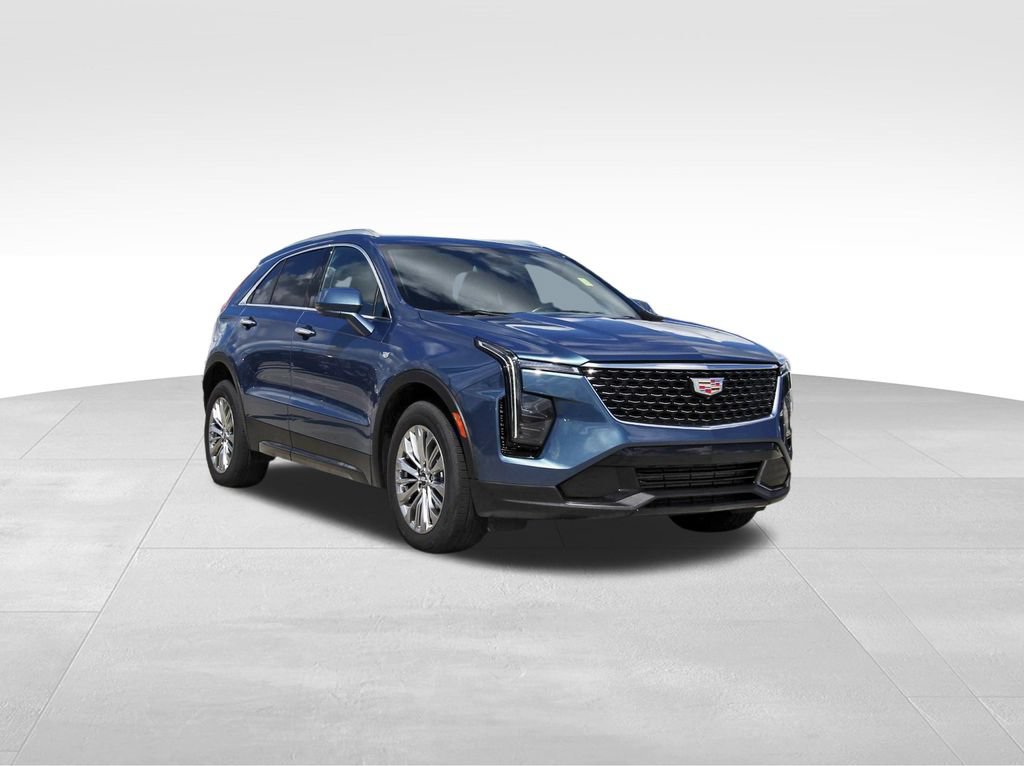 Used 2025 Cadillac XT4 Premium Luxury FWD image 1