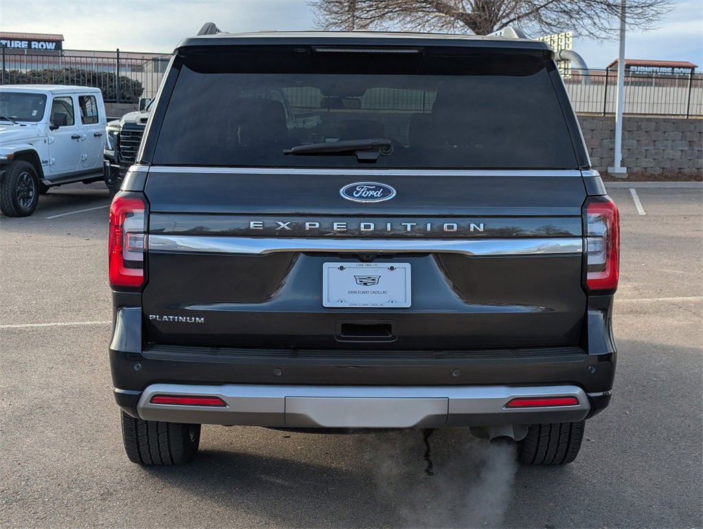 Used 2024 Ford Expedition Platinum image 4