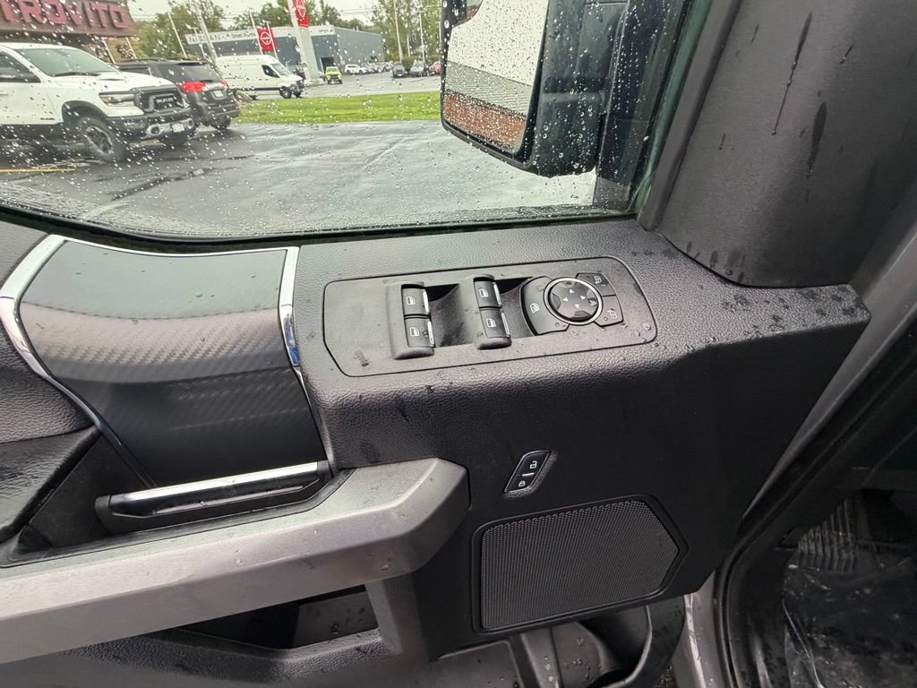 Used 2018 Ford F150 XLT w/ Equipment Group 302A Luxury AWD/4WD image 28