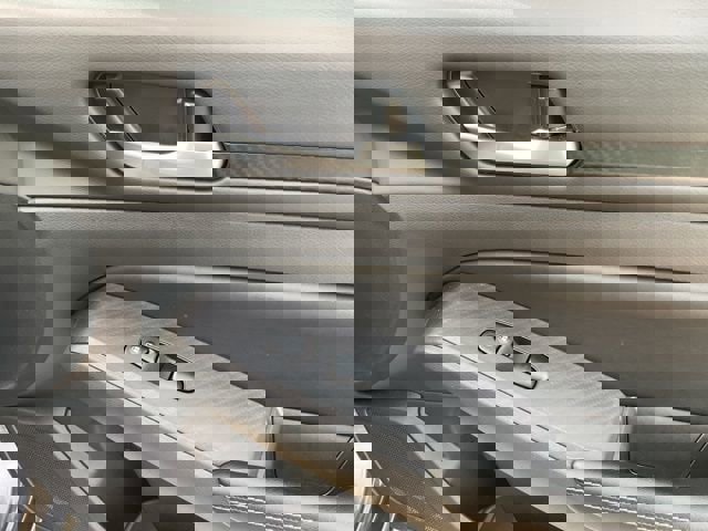 Used 2025 Nissan Altima 2.5 SV image 15