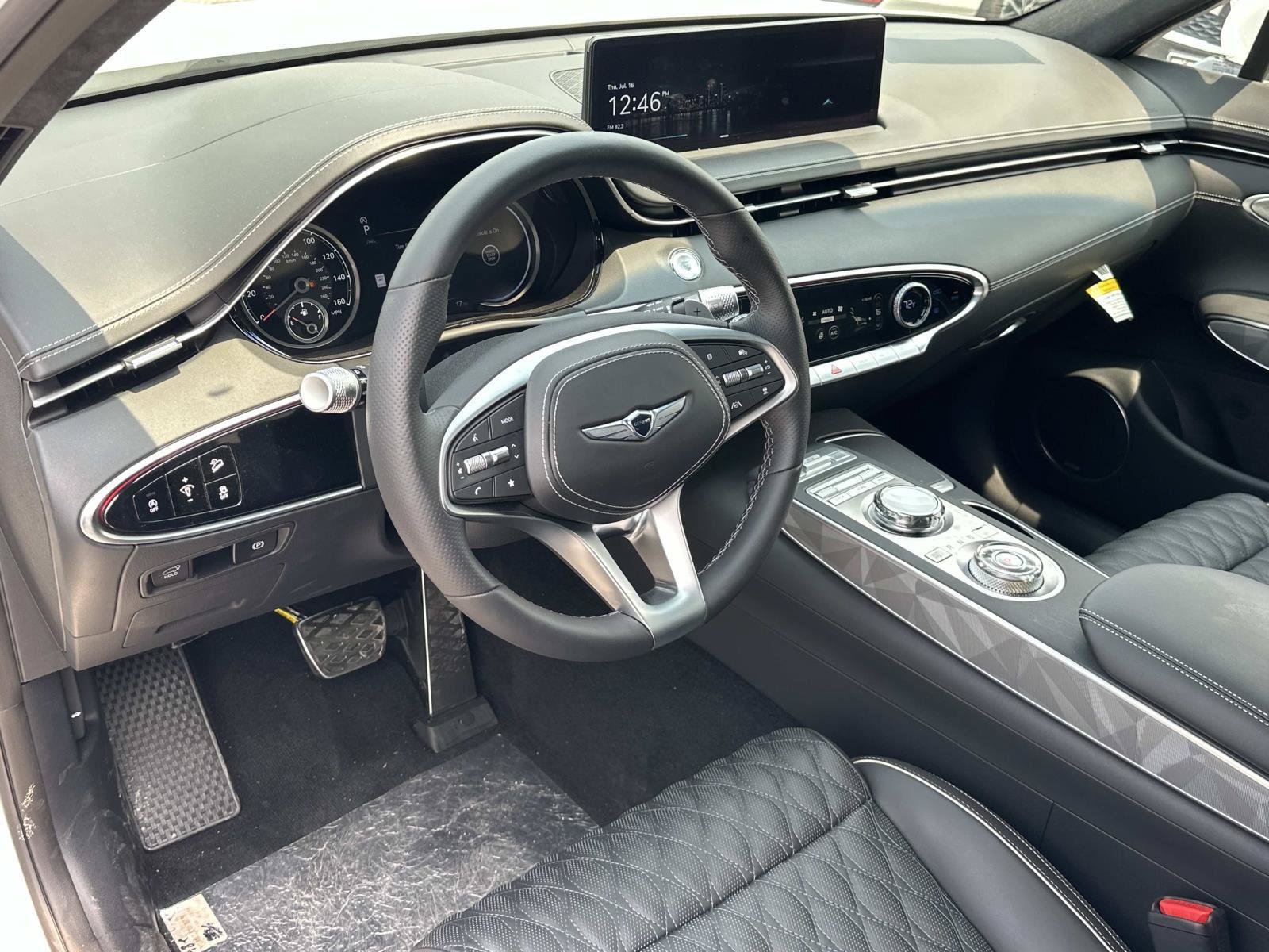 Used 2025 Genesis GV70 3.5T Sport w/ Sport Advanced Package AWD/4WD image 8