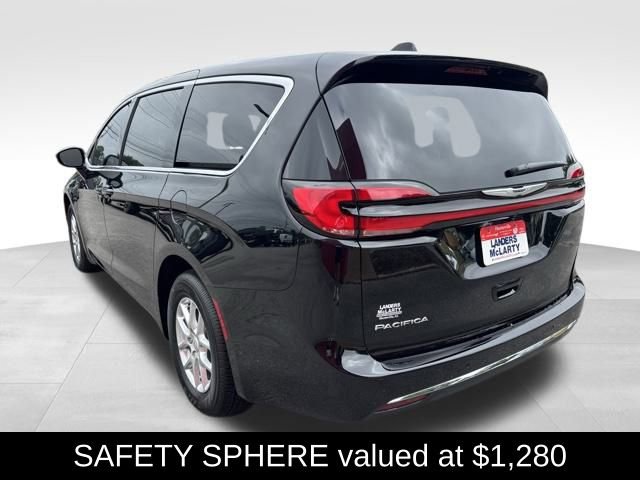 New 2026 Chrysler Pacifica Select image 4