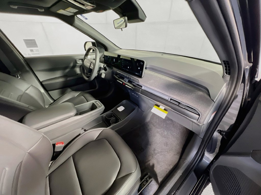 New 2027 Kia EV3 Land AWD/4WD image 26