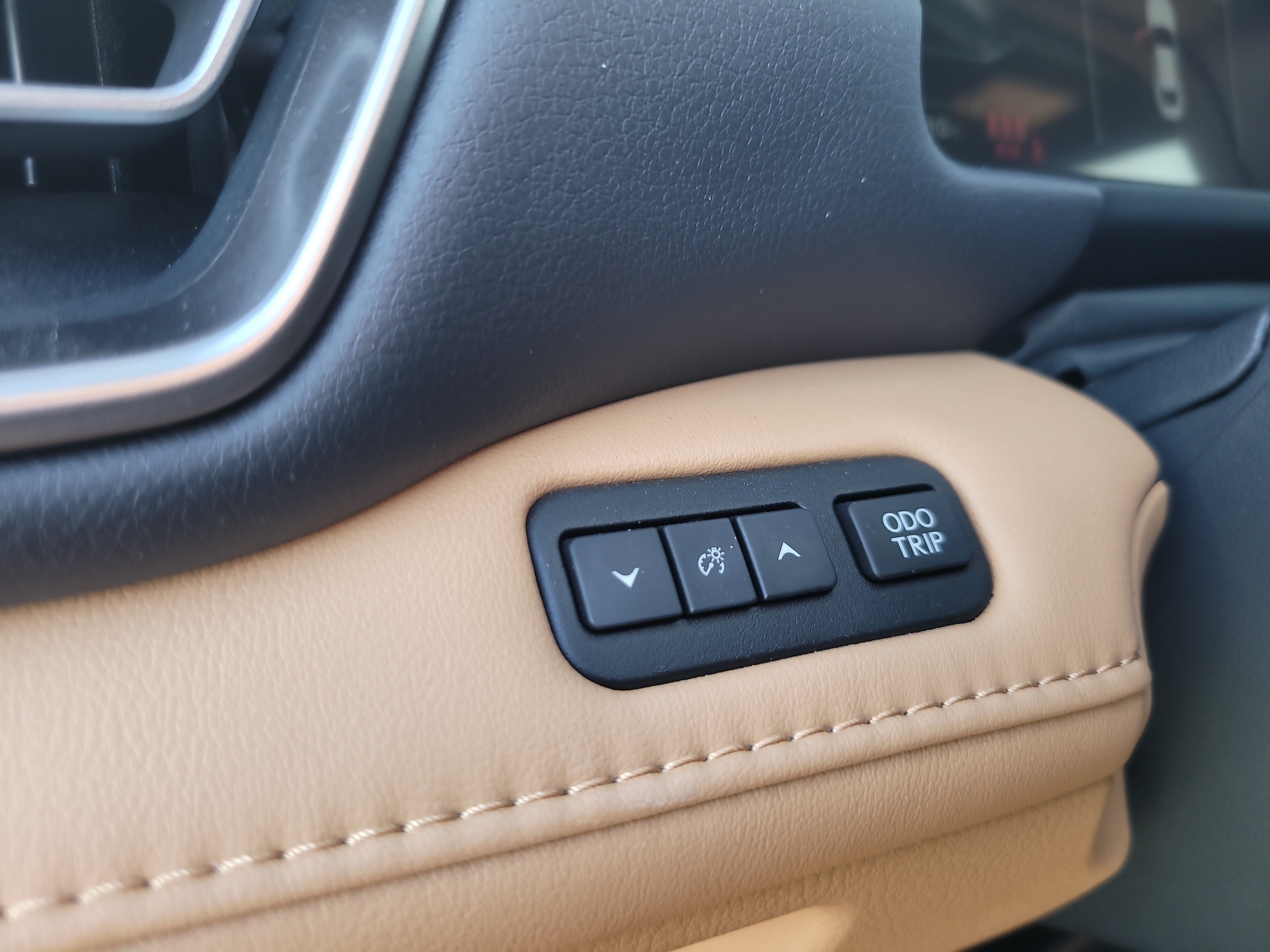 Used 2026 Lexus IS 350 F Sport w/ Accessory Package Z1 RWD image 32