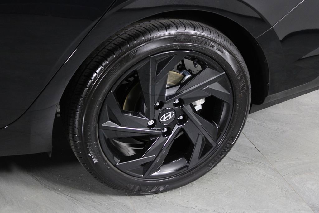 Certified 2026 Hyundai Elantra Sport w/ Cargo Package FWD image 13