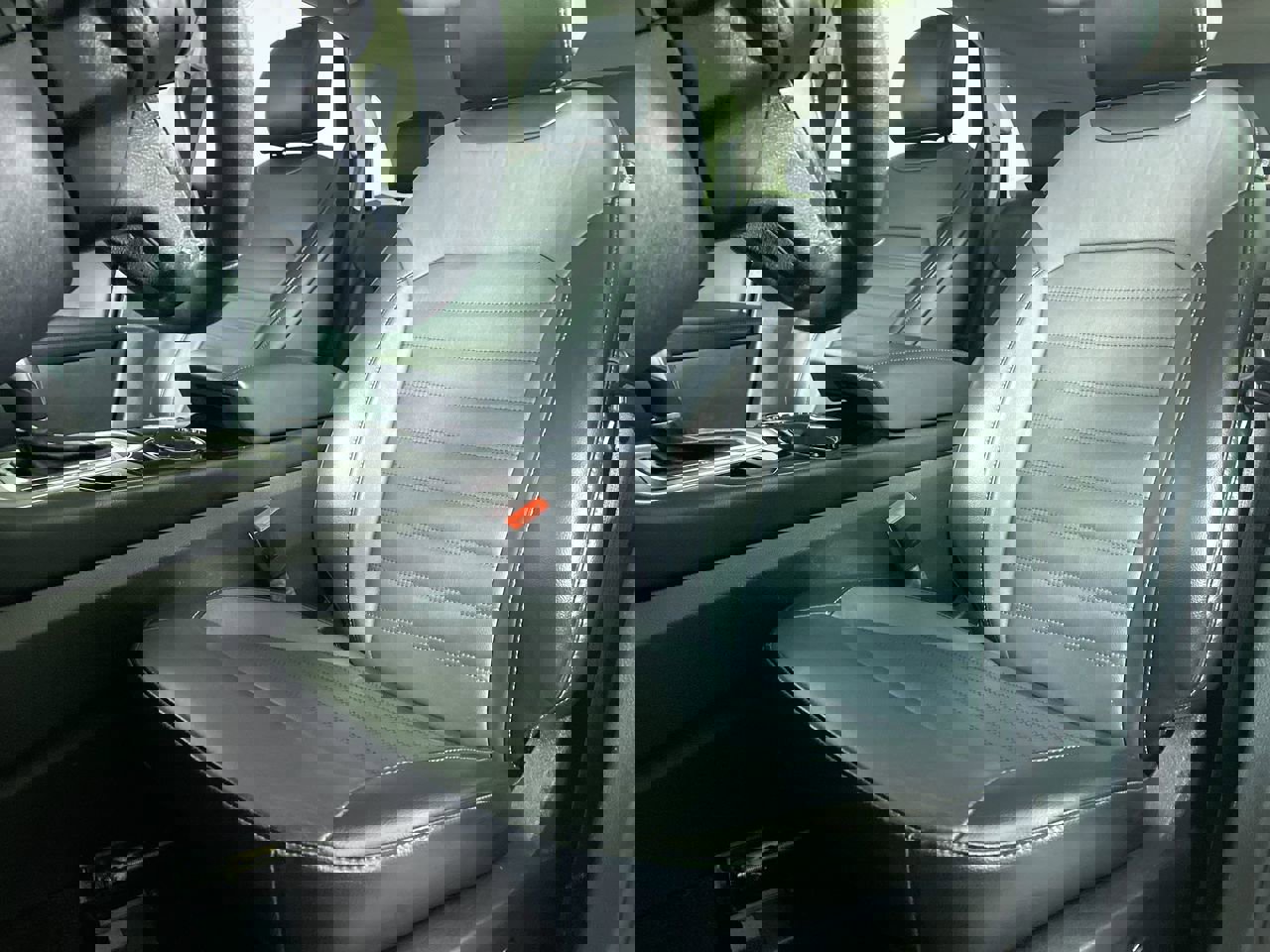 Used 2018 Ford Edge SEL w/ Equipment Group 201A image 19