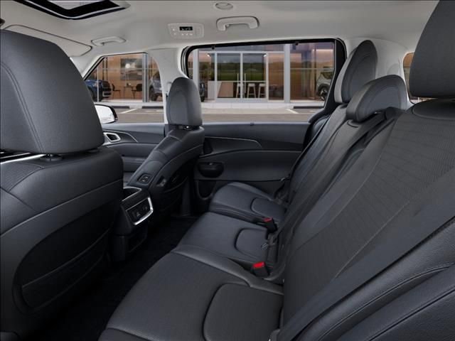 New 2025 Kia Carnival SX Prestige FWD image 18