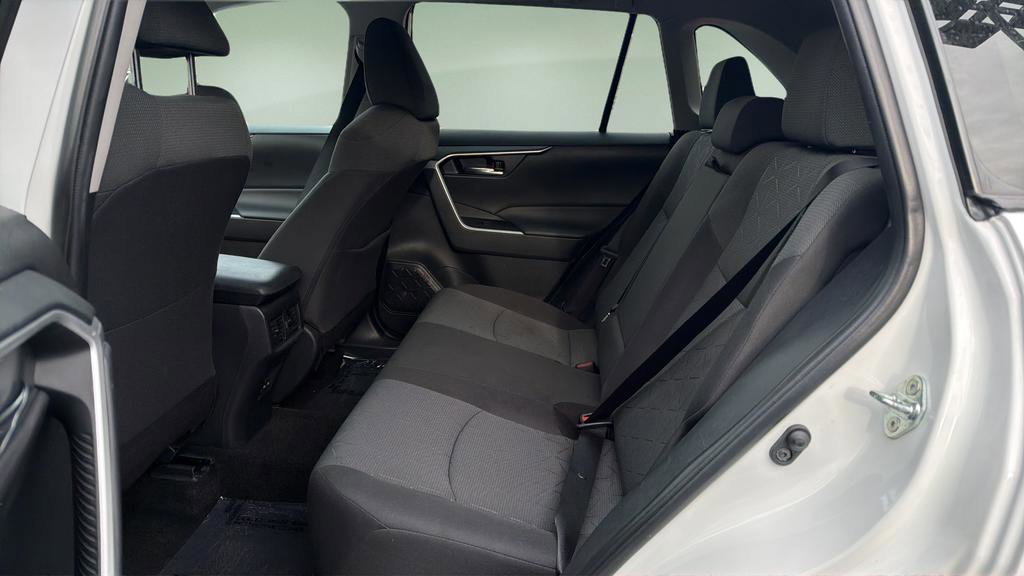 Used 2022 Toyota RAV4 XLE image 14