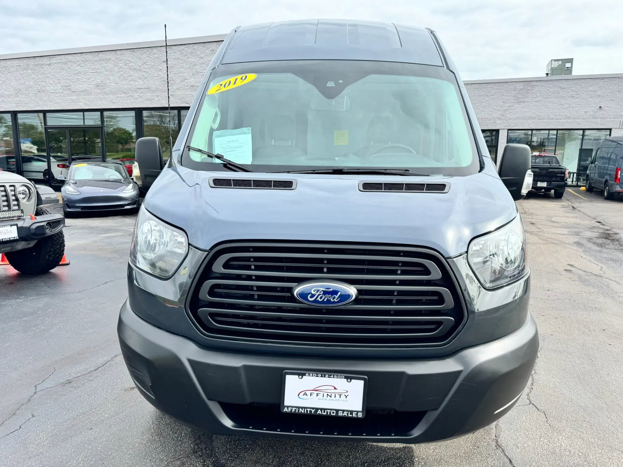 Used 2019 Ford Transit 250 148 High Roof Extended RWD image 8
