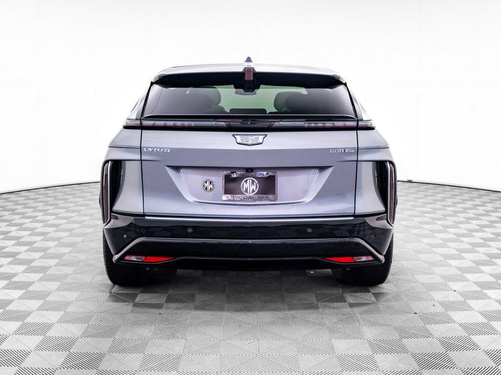 Used 2024 Cadillac Lyriq Luxury AWD/4WD image 5