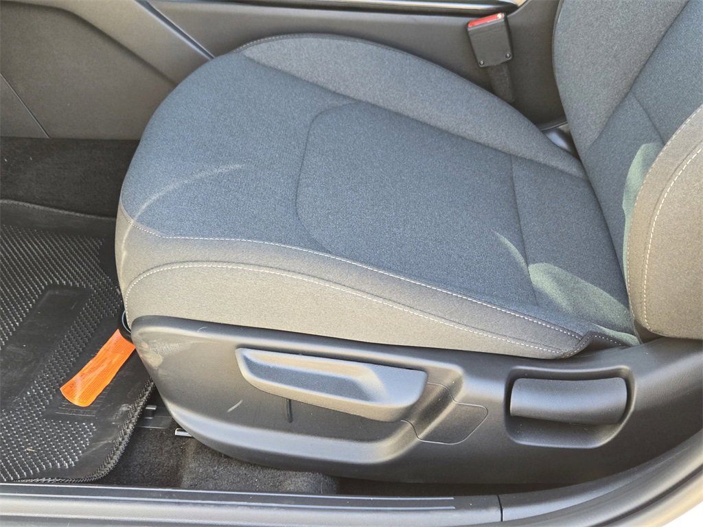 New 2025 Kia K4 LXS image 17