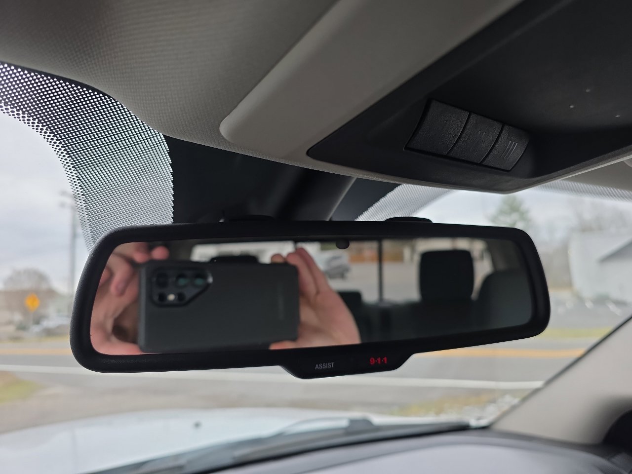 Used 2015 RAM 2500 SLT w/ Luxury Group image 46