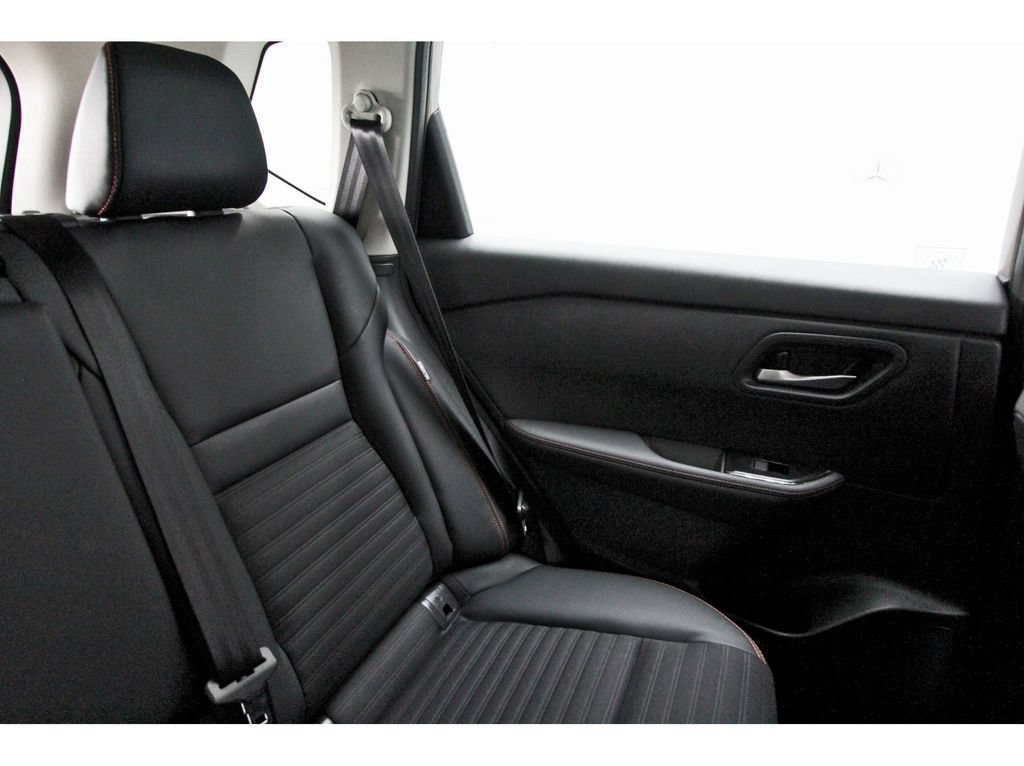New 2026 Nissan Rogue SV AWD/4WD image 10