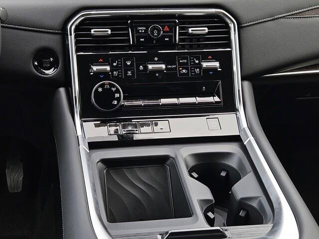 New 2025 Nissan Armada Platinum image 21