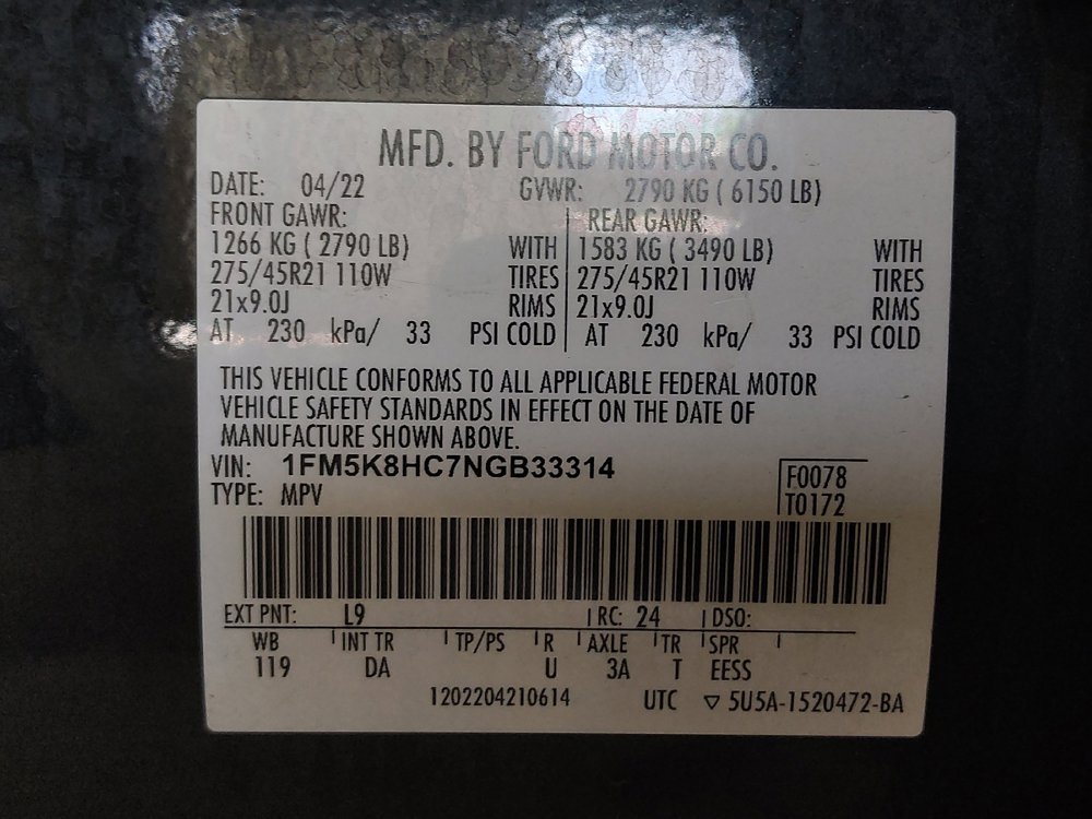 Used 2022 Ford Explorer Platinum w/ Equipment Group 601A AWD/4WD image 33
