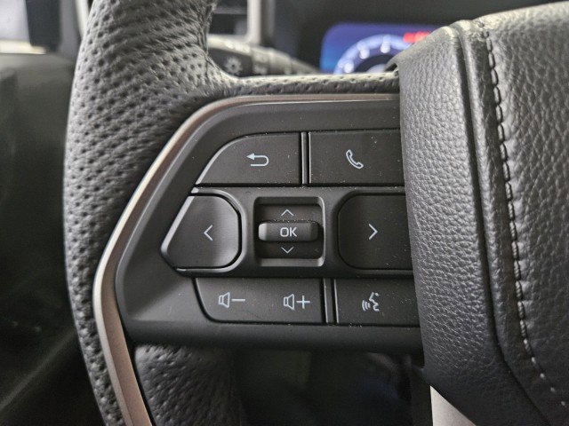 Used 2025 Toyota Tacoma TRD Sport w/ TRD Sport Premium Package AWD/4WD image 28