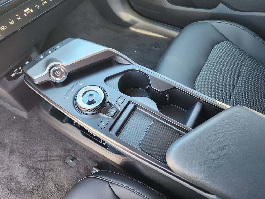New 2025 Kia EV6 Light w/ Light LR Technology Package AWD/4WD image 19