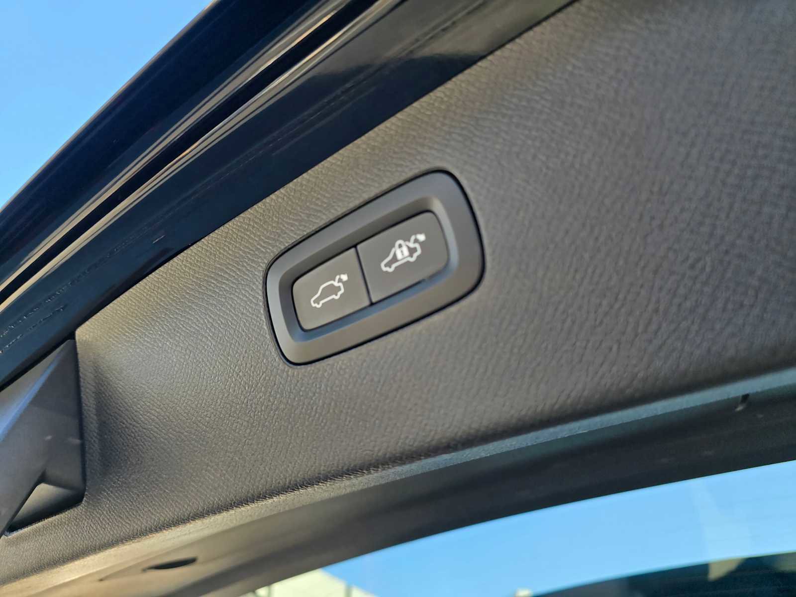 Used 2022 Volvo XC90 T8 Inscription Expression image 18