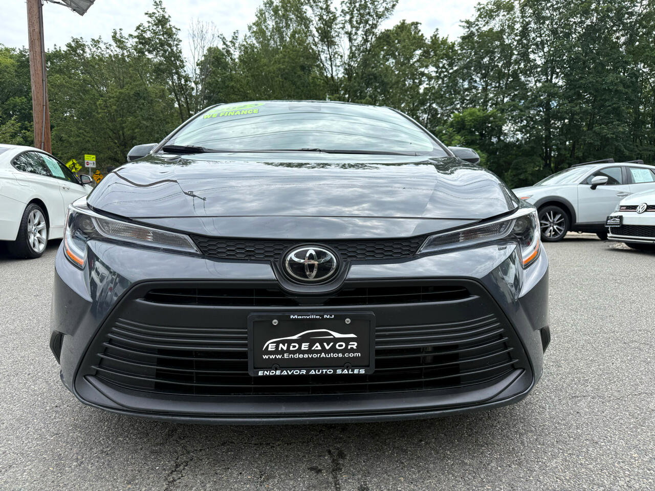 Used 2023 Toyota Corolla LE image 2