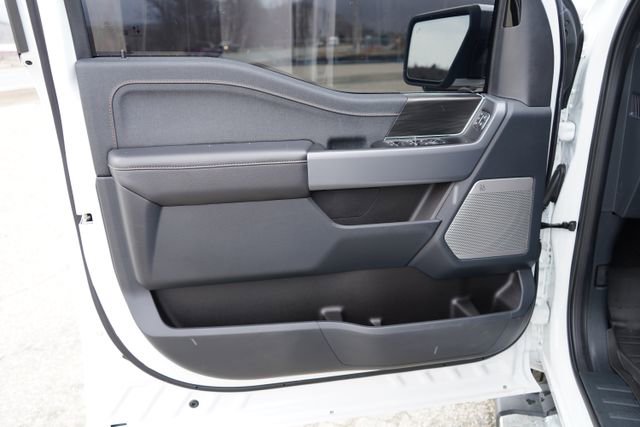 Used 2025 Ford F150 Lariat w/ Equipment Group 501A Mid image 9