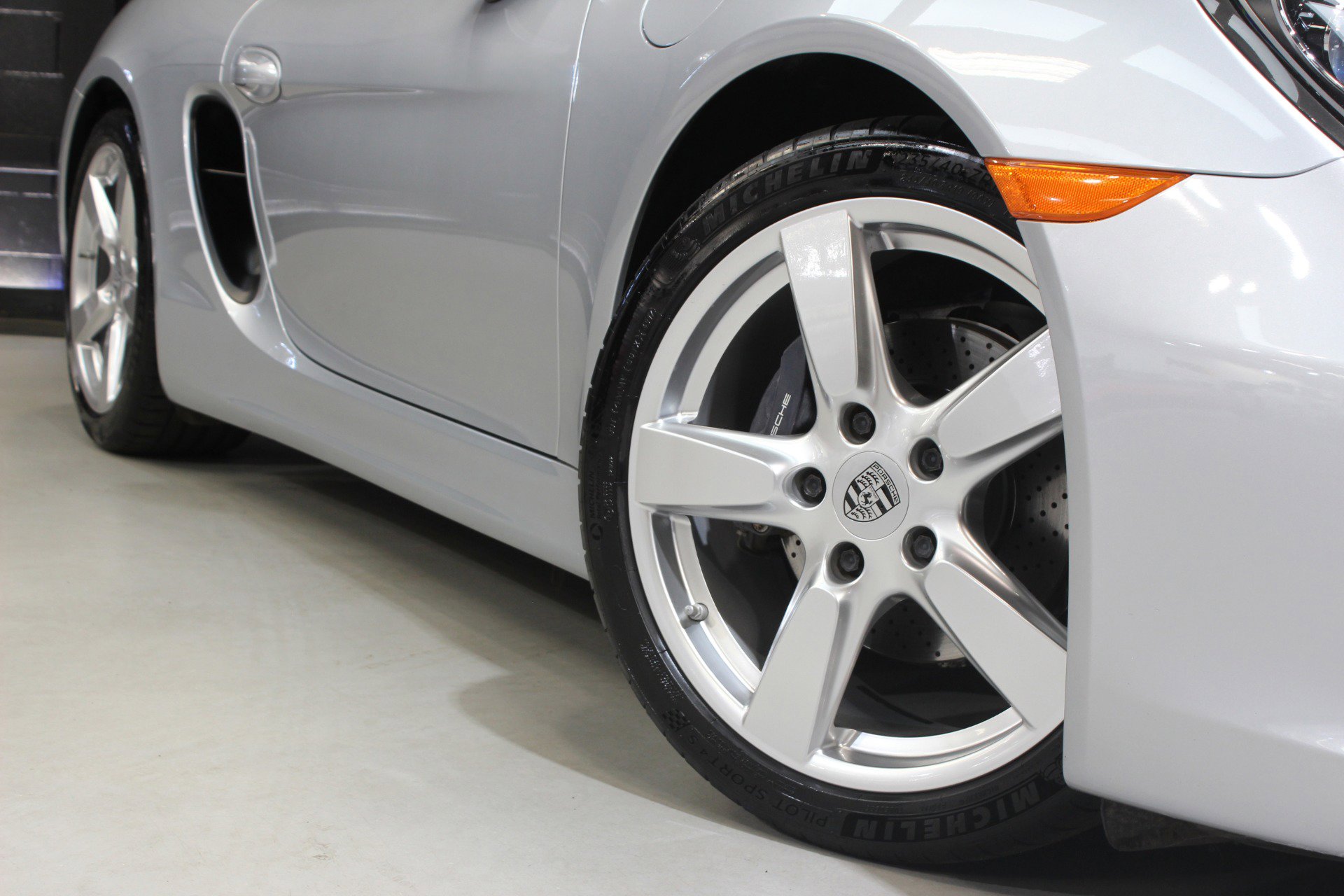 Used 2015 Porsche Cayman image 19