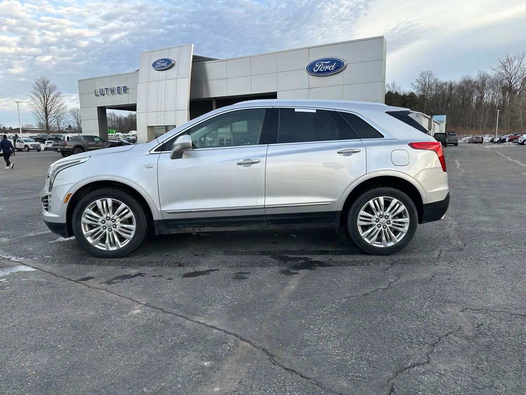Used 2019 Cadillac XT5 Premium Luxury image 2