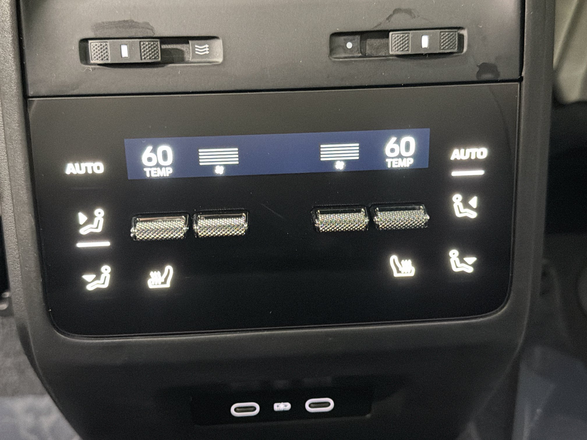 Certified 2026 Porsche Macan Electric RWD image 21