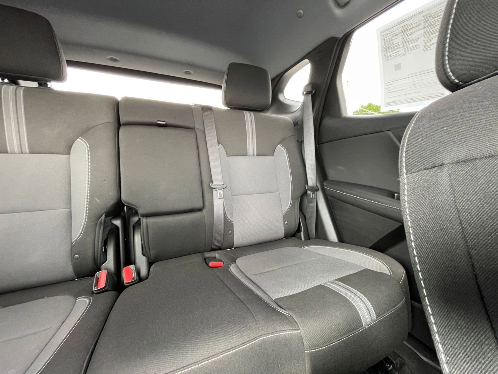 Used 2025 Chevrolet Blazer LT image 38