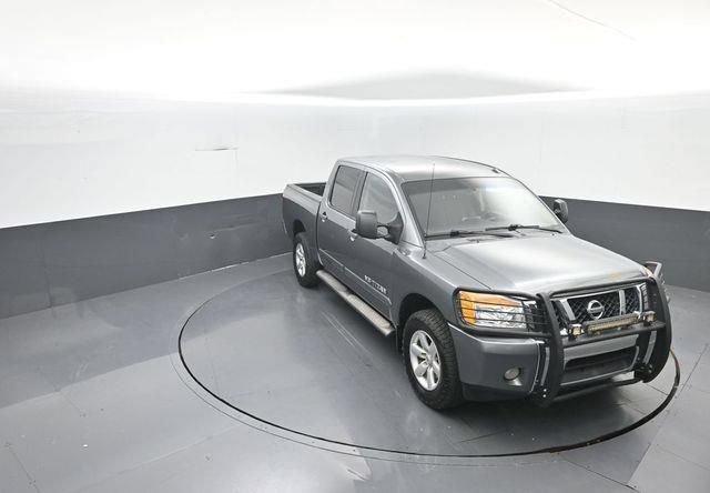 Used 2014 Nissan Titan SV w/ SV Value Truck Package AWD/4WD image 21