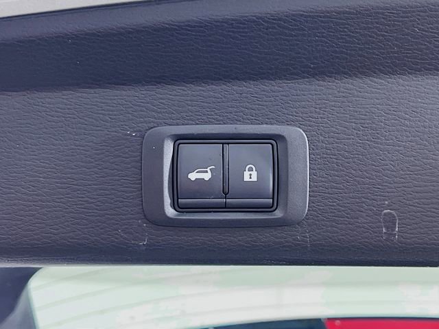 Used 2025 Mitsubishi Outlander SE image 27