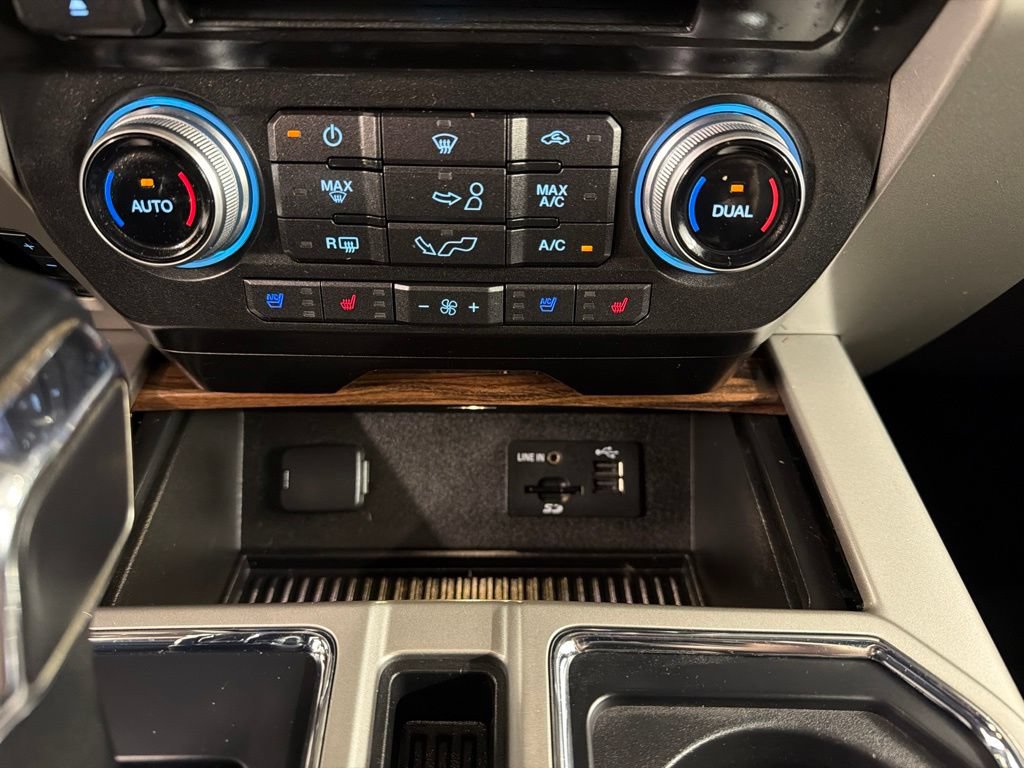 Used 2015 Ford F150 Lariat w/ Equipment Group 502A Luxury AWD/4WD image 17