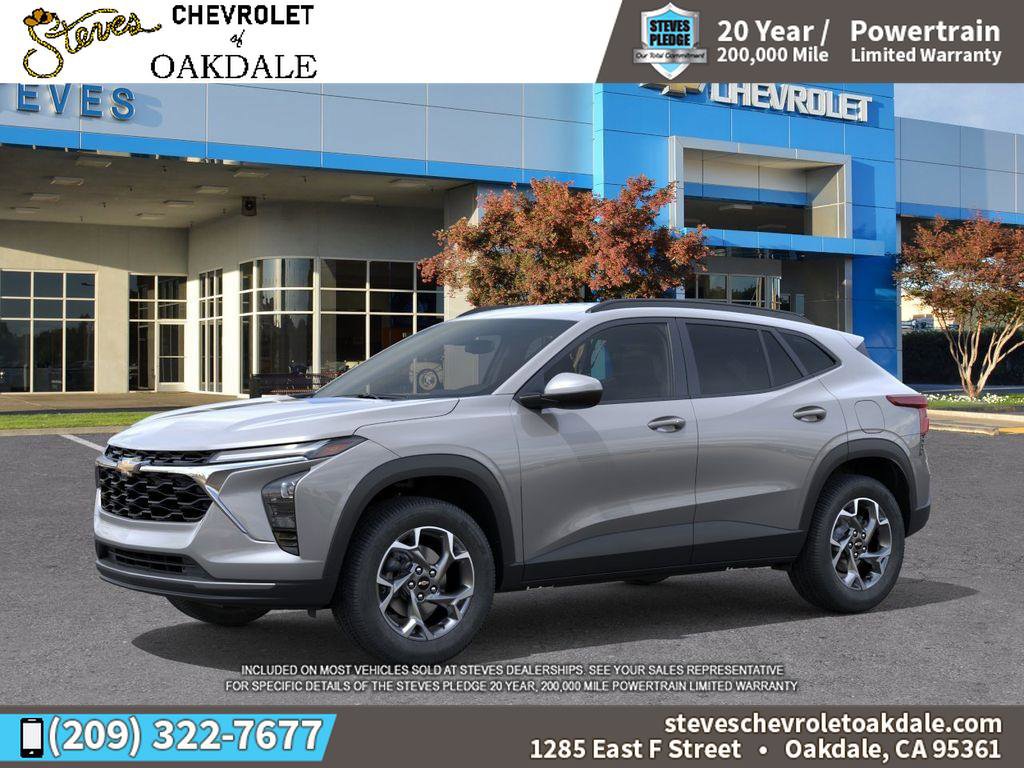 New 2026 Chevrolet Trax LT w/ Driver Confidence Package FWD image 2