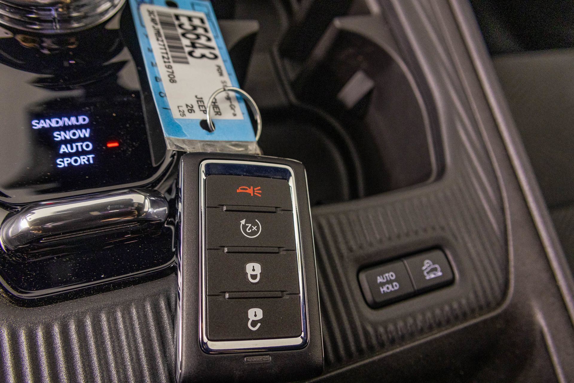 New 2026 Jeep Cherokee Laredo AWD/4WD image 27