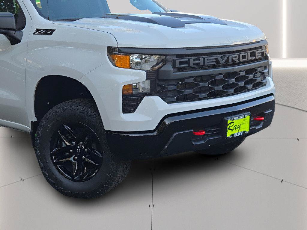 New 2026 Chevrolet Silverado 1500 Custom Trail Boss w/ LPO, Dark Essentials Package AWD/4WD image 2