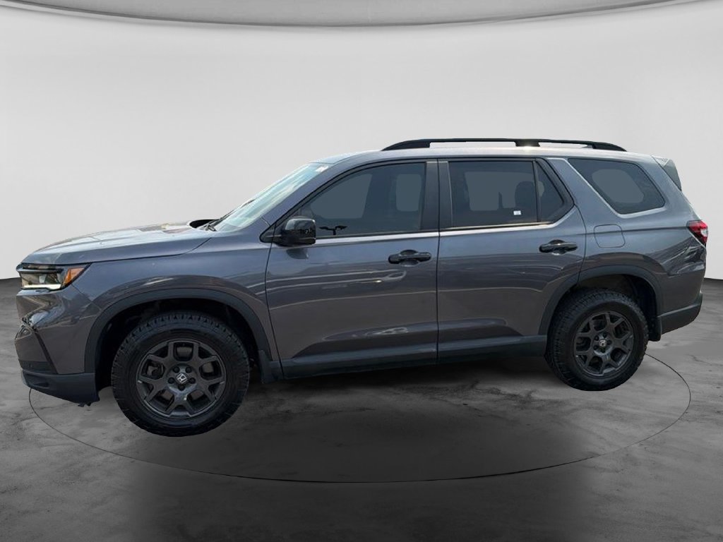 Used 2023 Honda Pilot TrailSport image 5