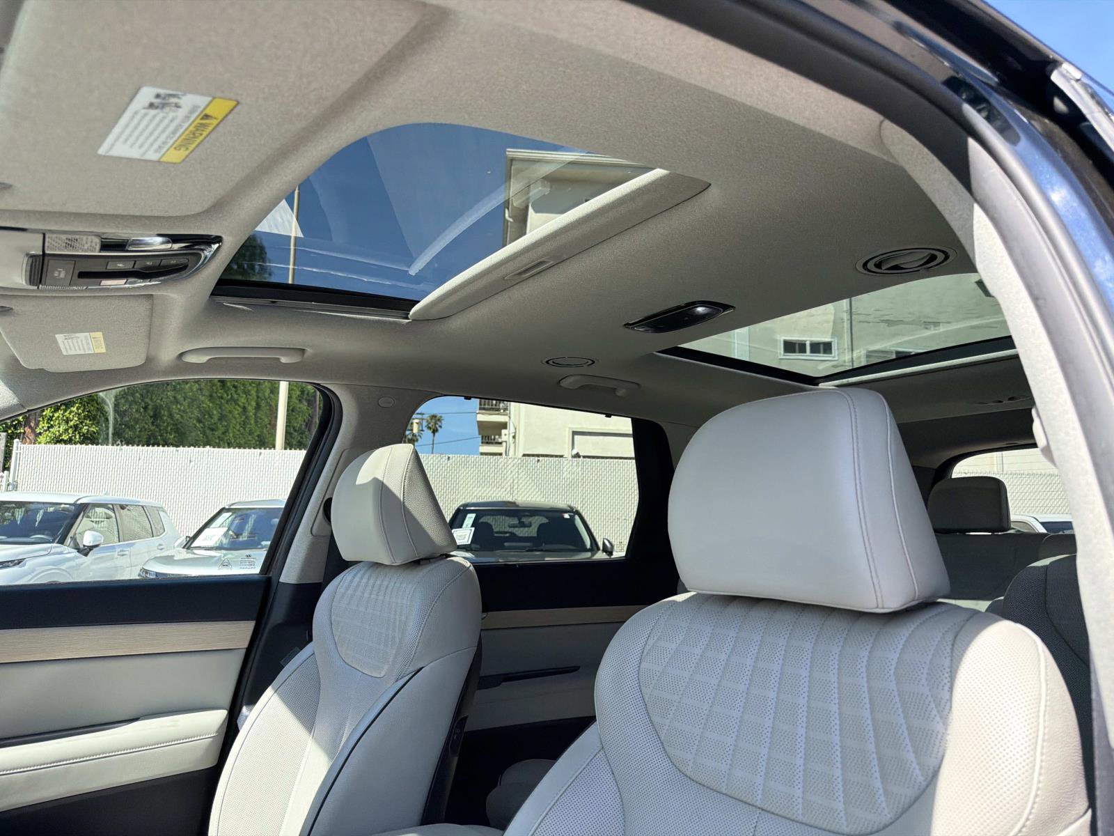 Used 2024 Hyundai Palisade Limited image 21