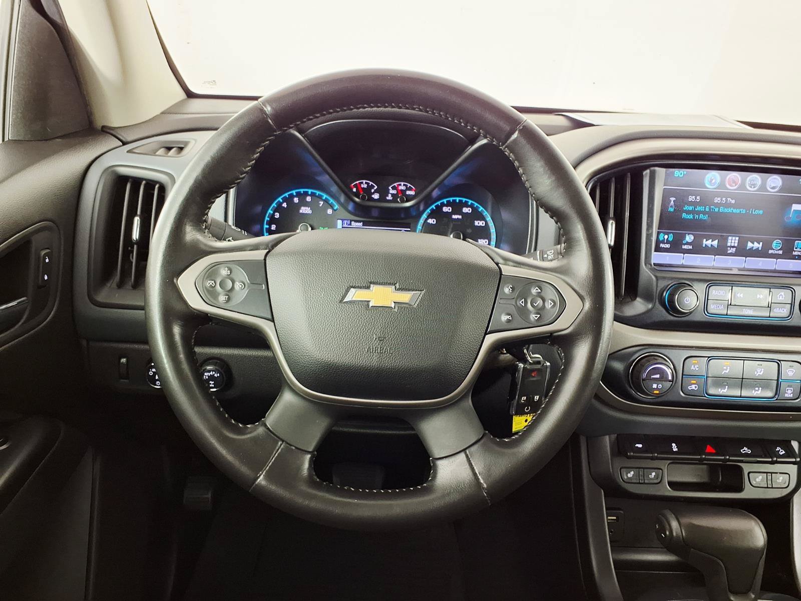 Used 2017 Chevrolet Colorado Z71 AWD/4WD image 15