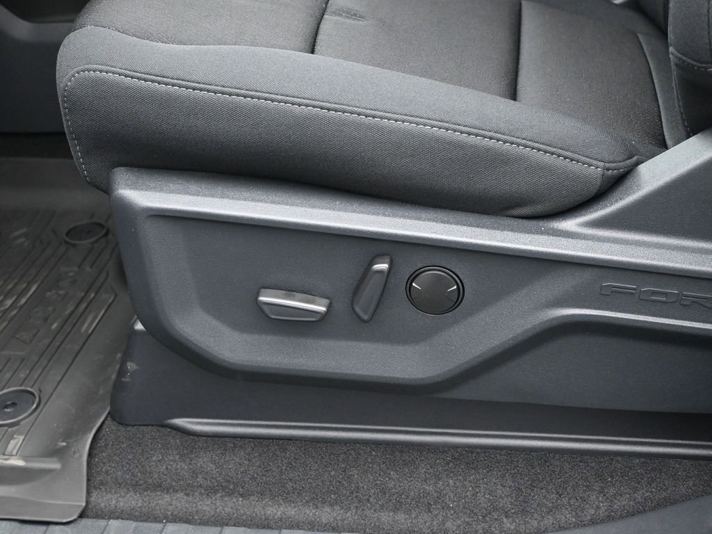 New 2026 Ford F150 XLT w/ Equipment Group 302A MID image 9