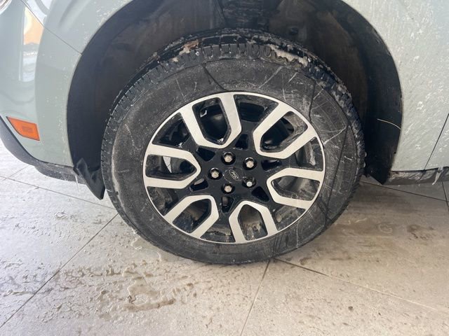 Used 2022 Ford Maverick Lariat w/ Lariat Luxury Package image 9