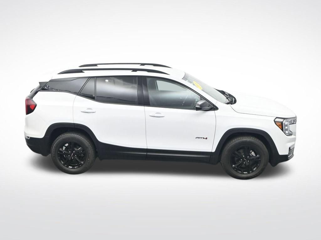 Used 2024 GMC Terrain AT4 AWD/4WD image 27