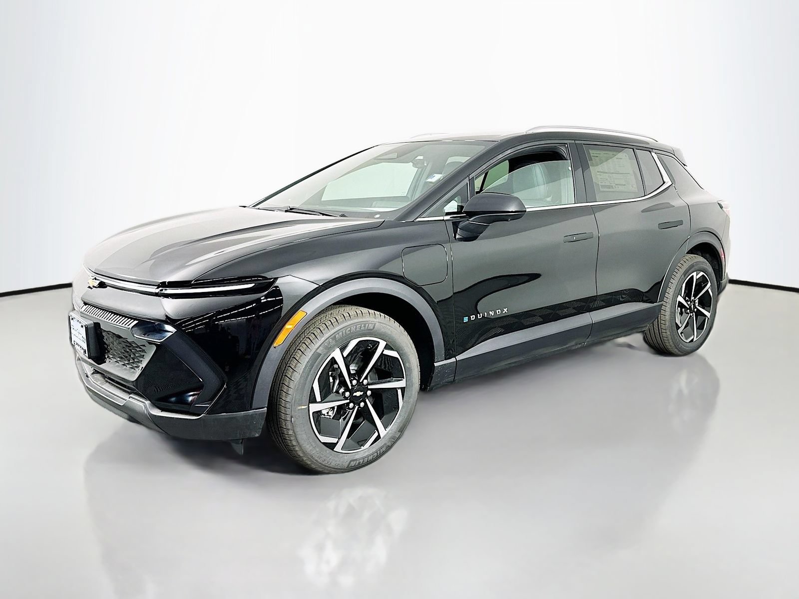 New 2026 Chevrolet Equinox EV LT AWD/4WD image 4