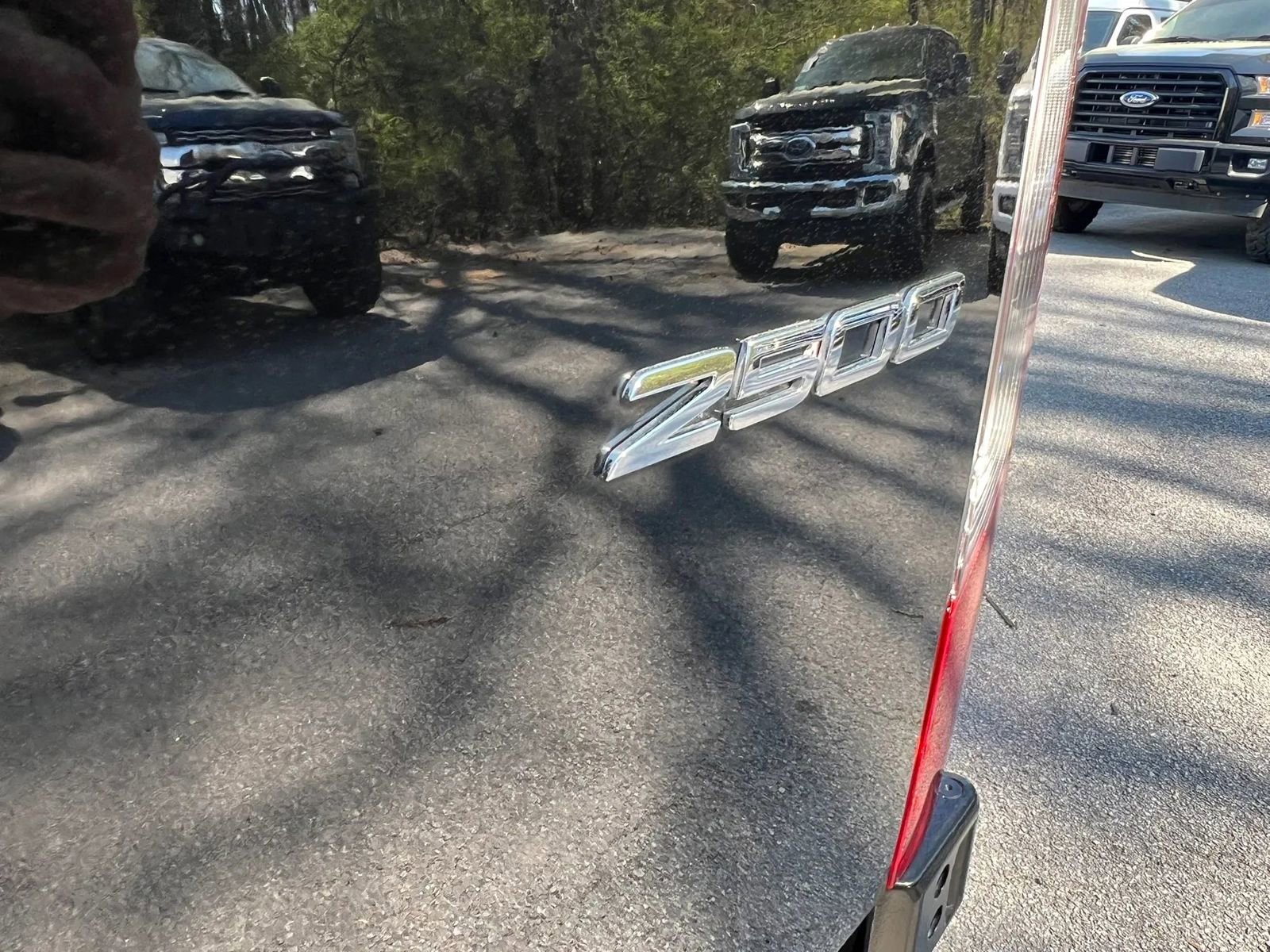 Used 2019 Mercedes-Benz Sprinter 2500 w/ Acoustic Package image 28