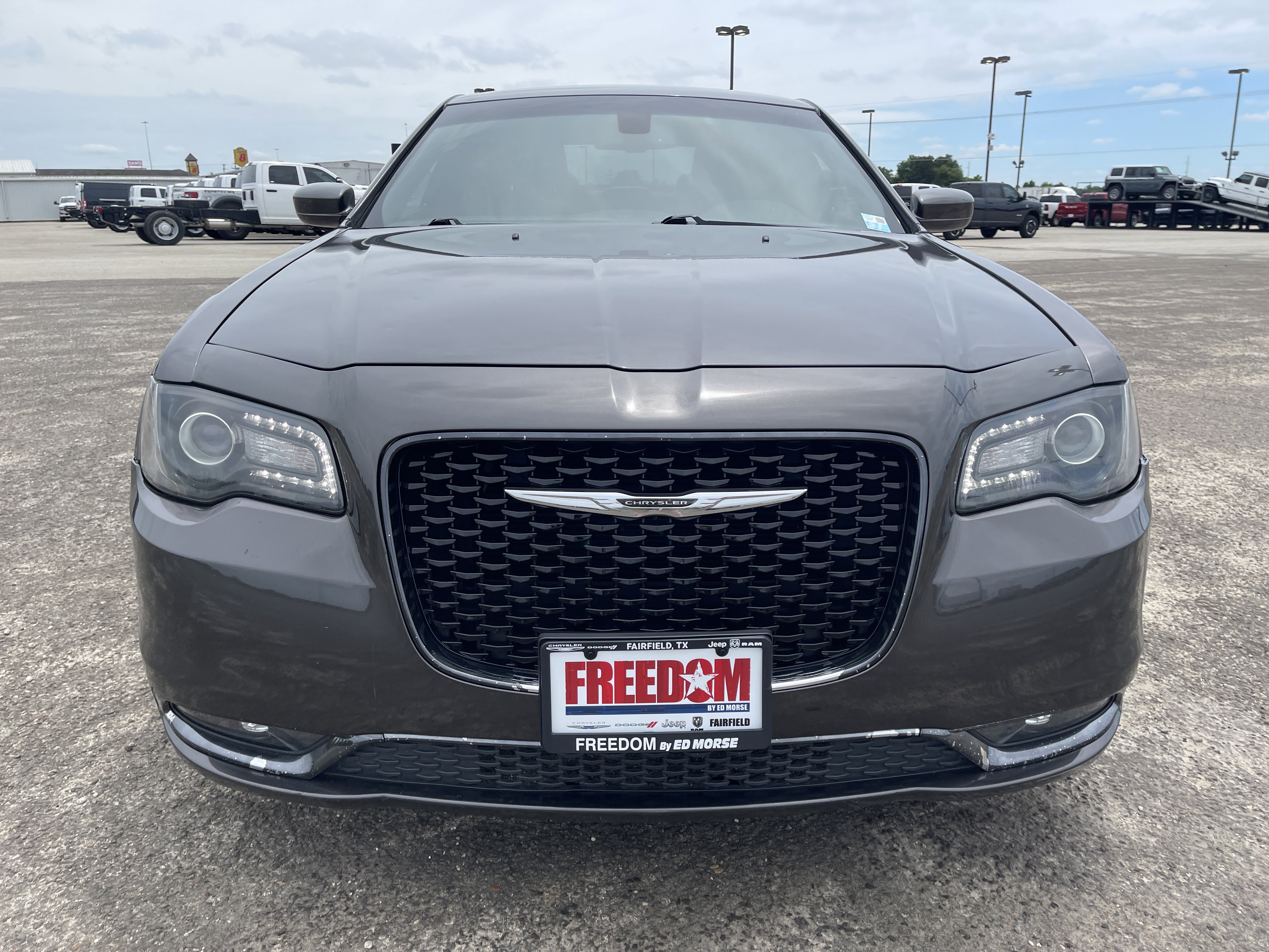 Used 2020 Chrysler 300 S RWD image 9