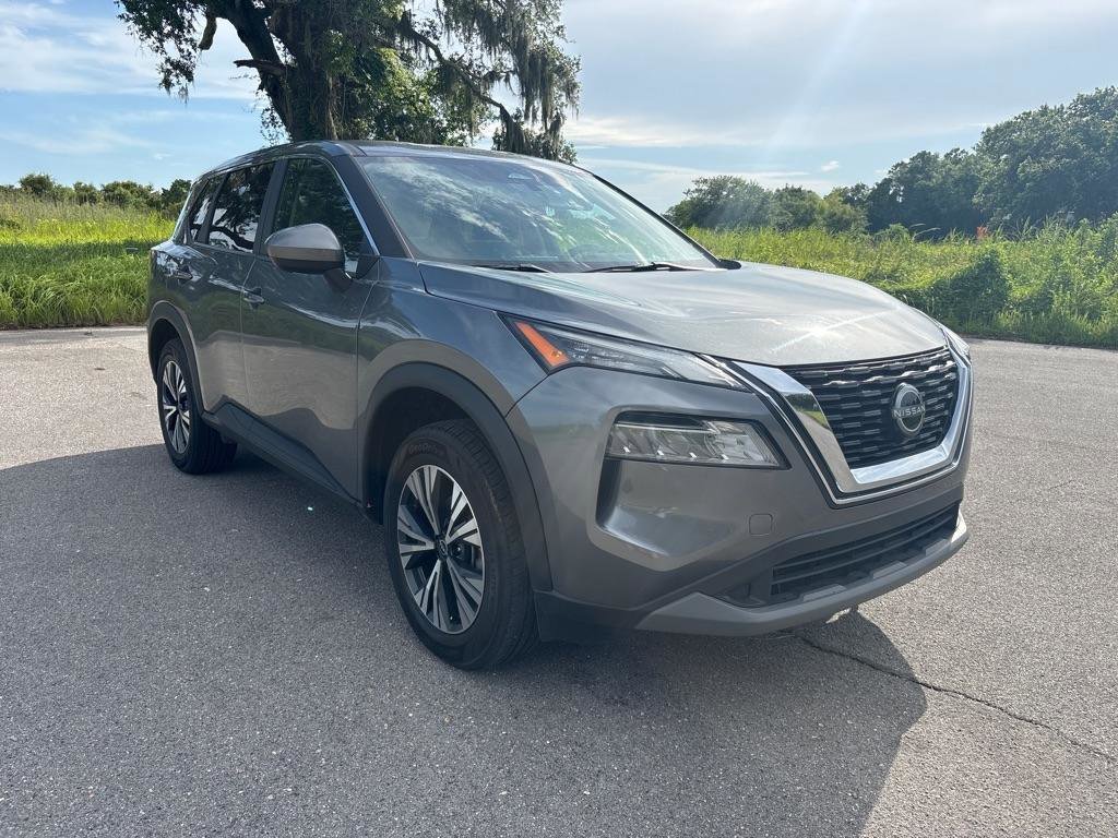 Used 2023 Nissan Rogue SV image 9
