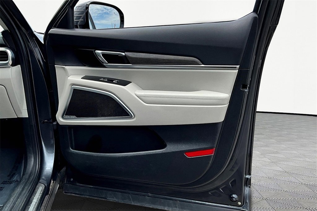 Used 2022 Kia Telluride SX w/ Nightfall Edition Package image 24