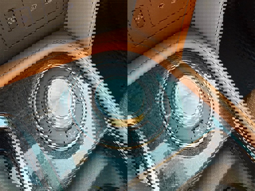 Used 2023 INFINITI QX80 Sensory w/ All-Season Package image 25