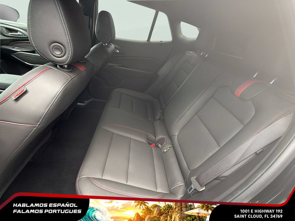 Used 2025 Chevrolet Trax RS w/ Sunroof Package FWD image 26