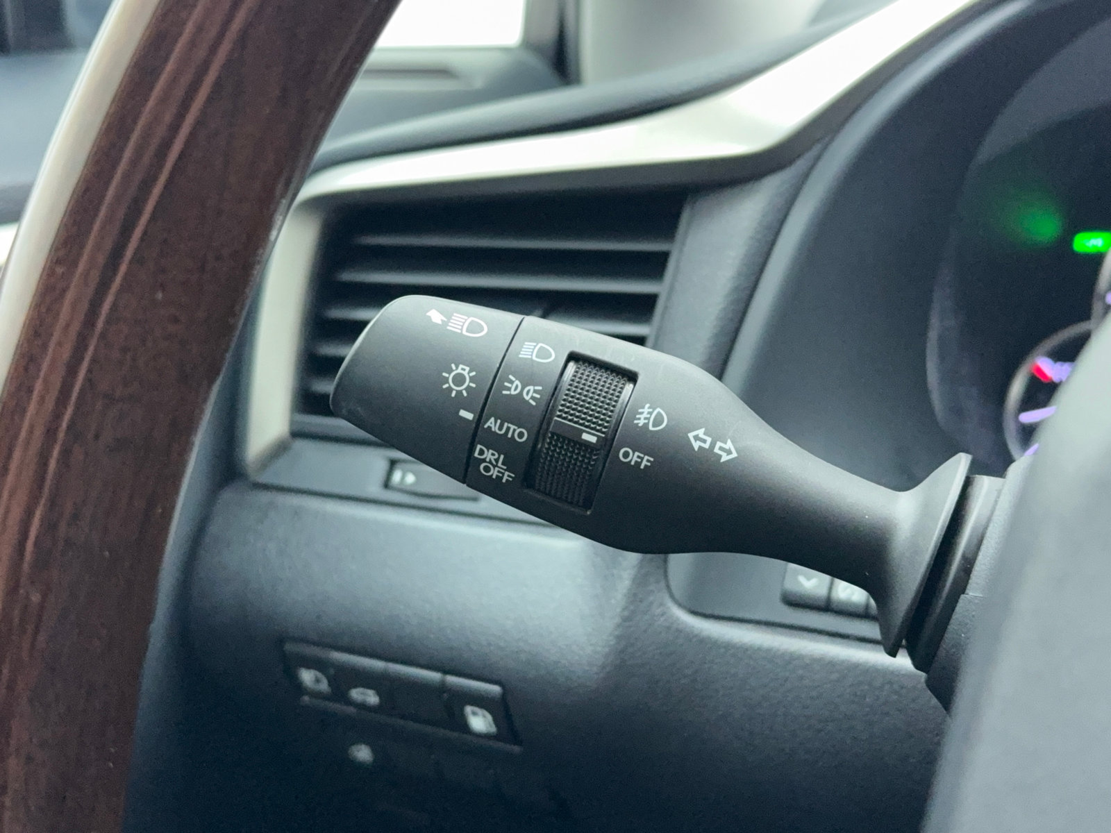 Used 2018 Lexus RX 450h AWD w/ Premium Package image 37
