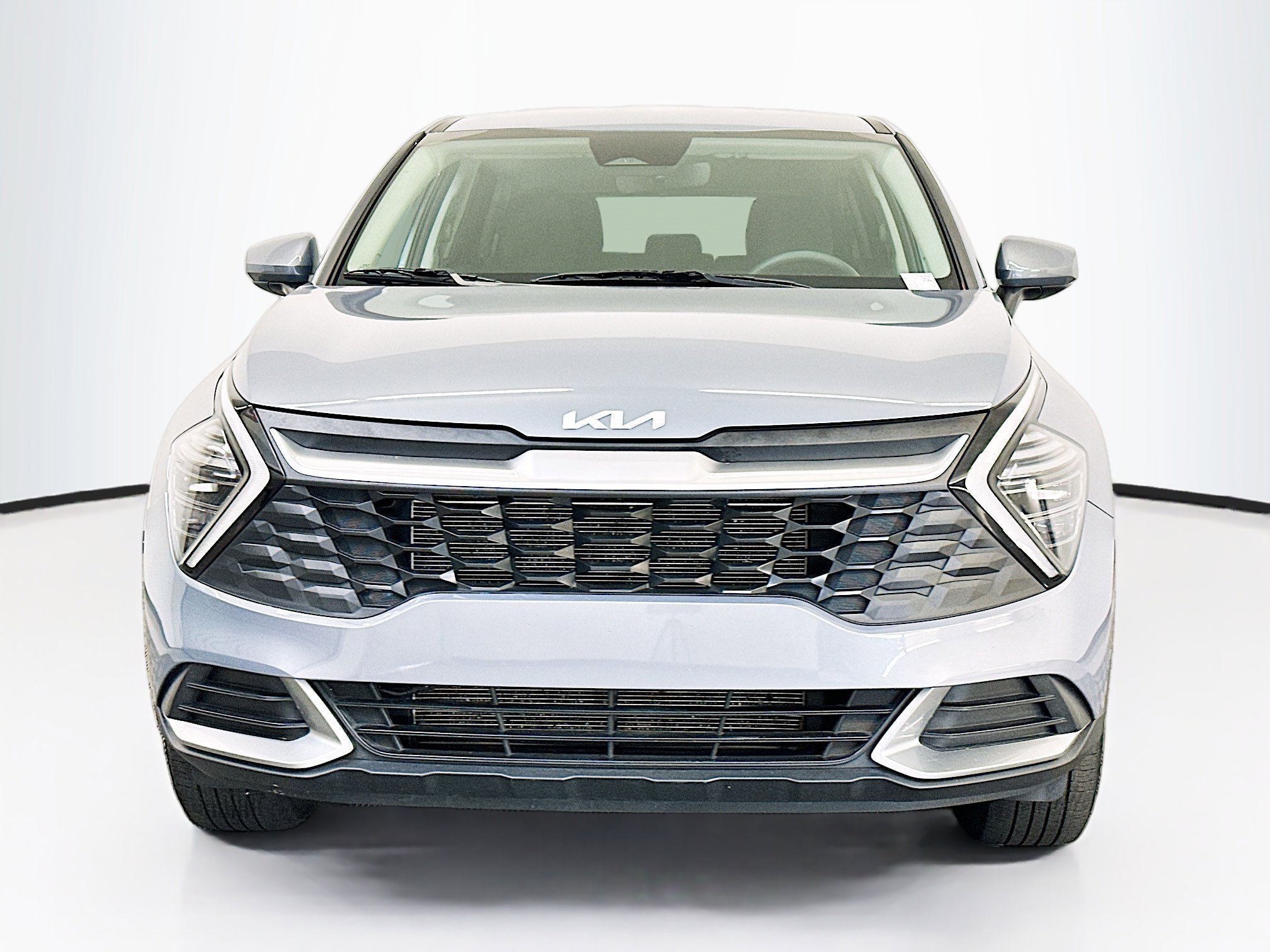 Used 2025 Kia Sportage LX AWD/4WD image 2